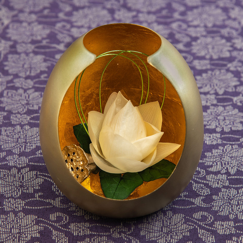 【お供え用】 プリザーブドアレンジメント「清蓮華」