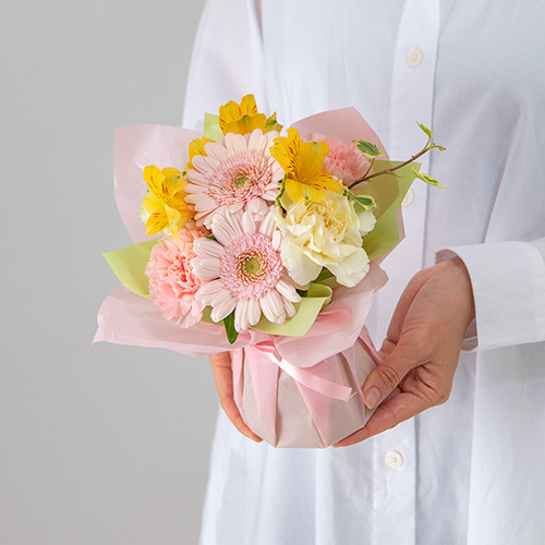 【ペットのお供え用】そのまま飾れるブーケ「お花に想いを託して」