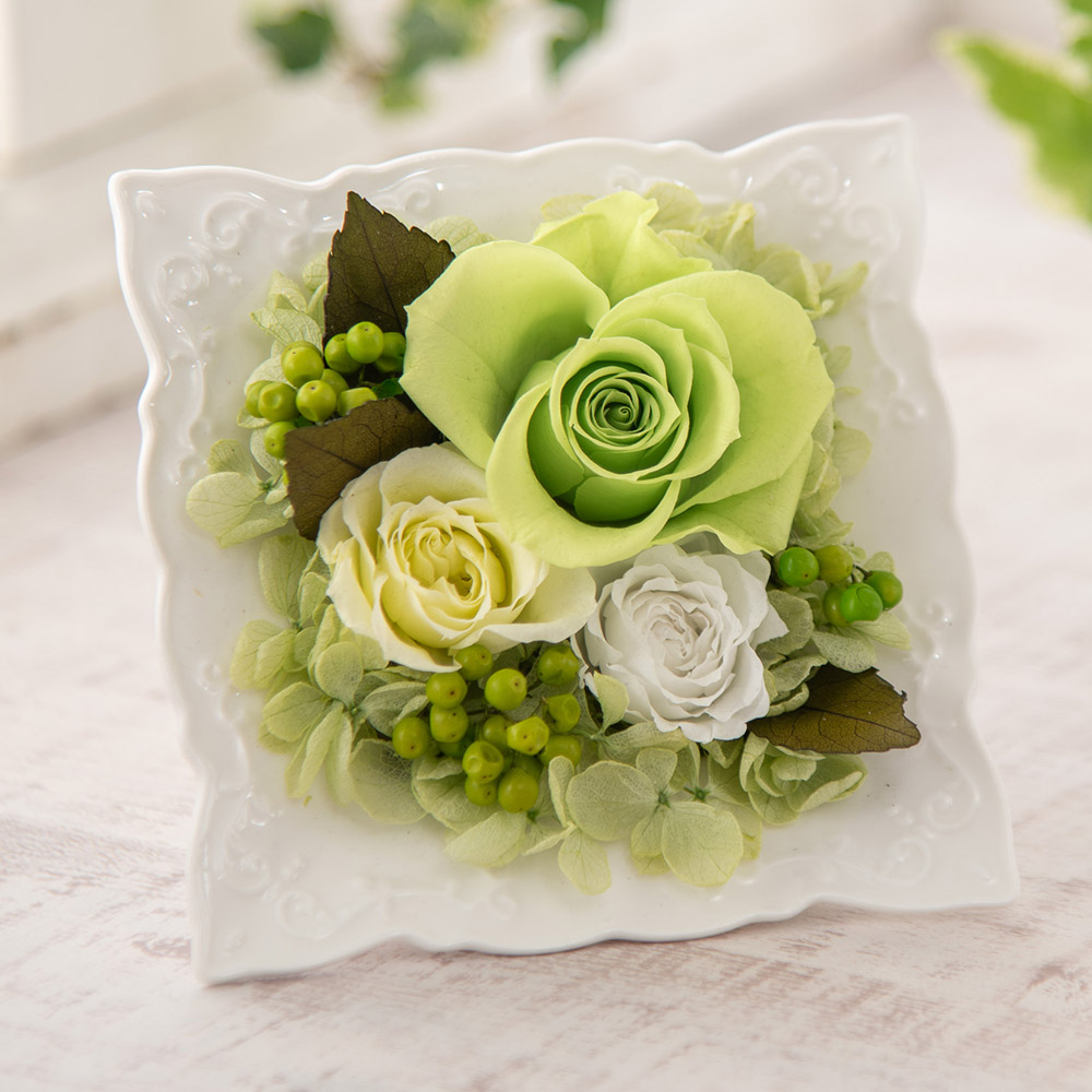 【最短翌日届け】プリザーブドアレンジメント「プティットフルール・ヴェール」