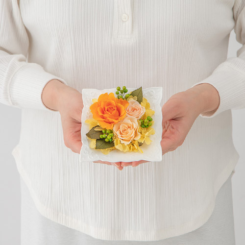 【最短翌日届け】プリザーブドアレンジメント「プティットフルール・オランジュ」