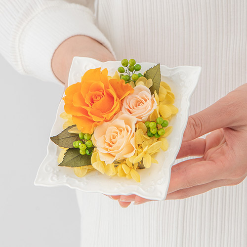 【最短翌日届け】プリザーブドアレンジメント「プティットフルール・オランジュ」