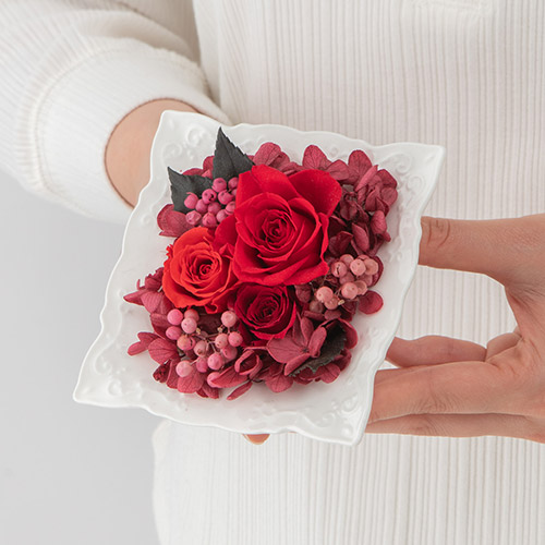 【最短翌日届け】プリザーブドアレンジメント「プティットフルール・ルージュ」