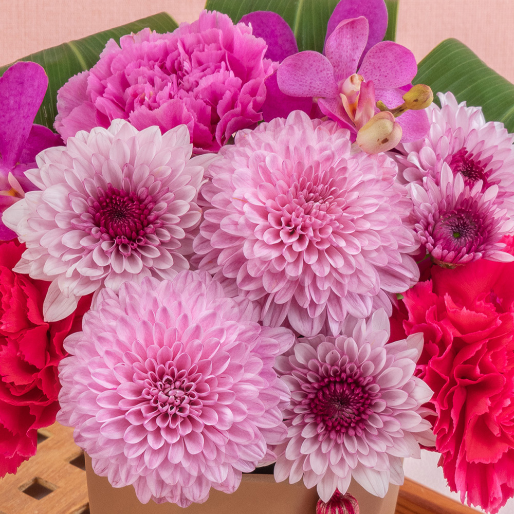 母の日 アレンジメント「花てまり」