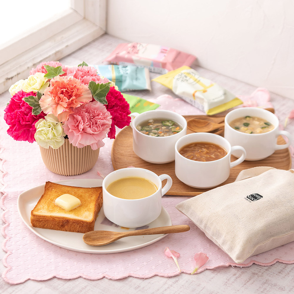 母の日 Soup Stock Tokyo「フリーズドライスープ4種類」とアレンジメントのセット
