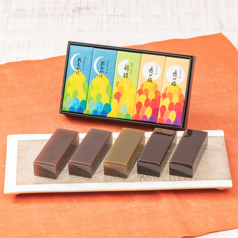 敬老の日 とらや「秋パッケージ小形羊羹 」とアレンジメントのセット