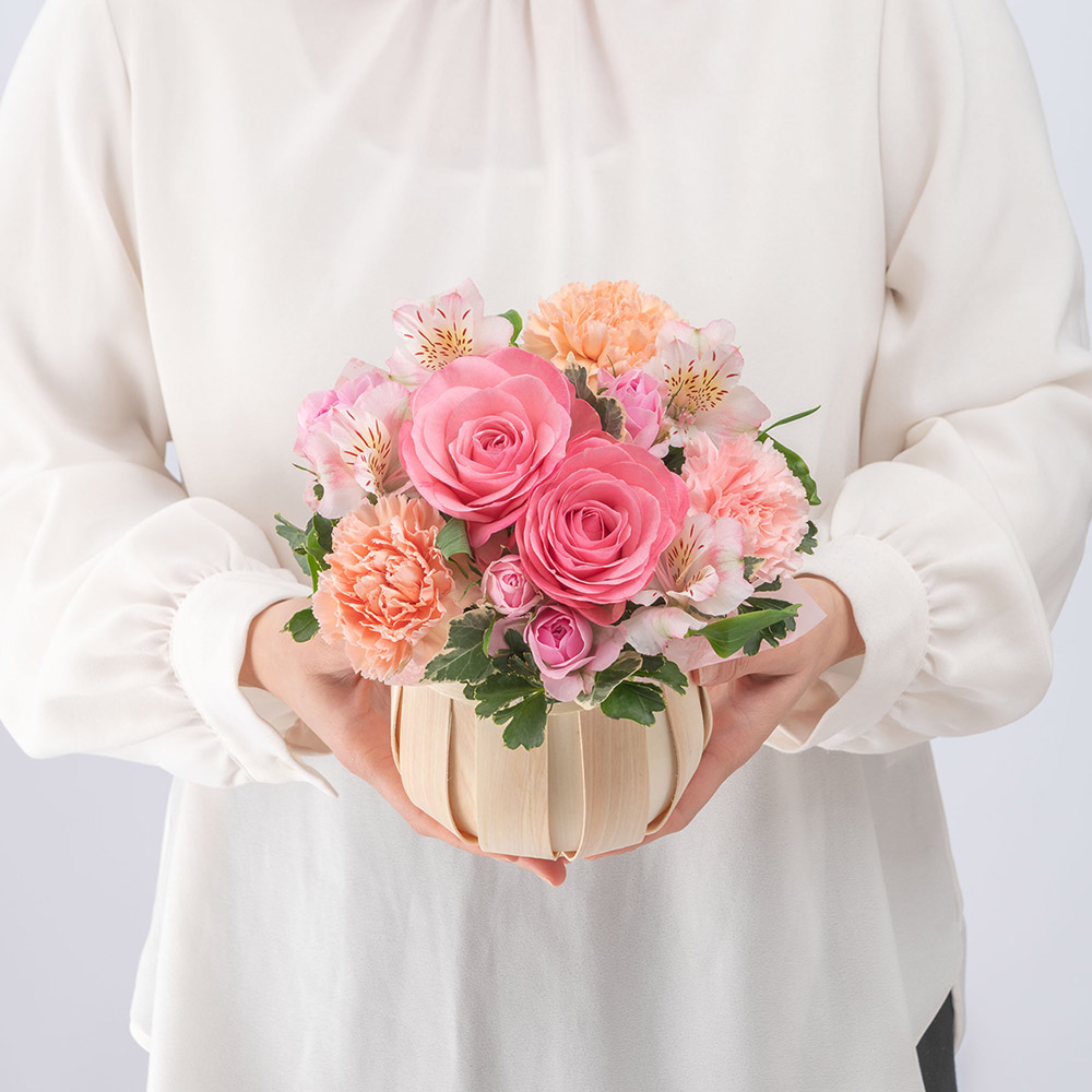 【最短翌日届け】春の旬の花 バラ アレンジメント「カンシオン」