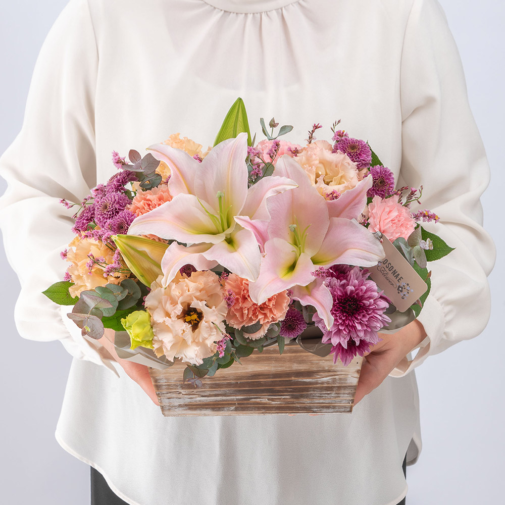 【お供え用】 O･SO･NA･E flower ｢春のウッドボックスアレンジメント｣