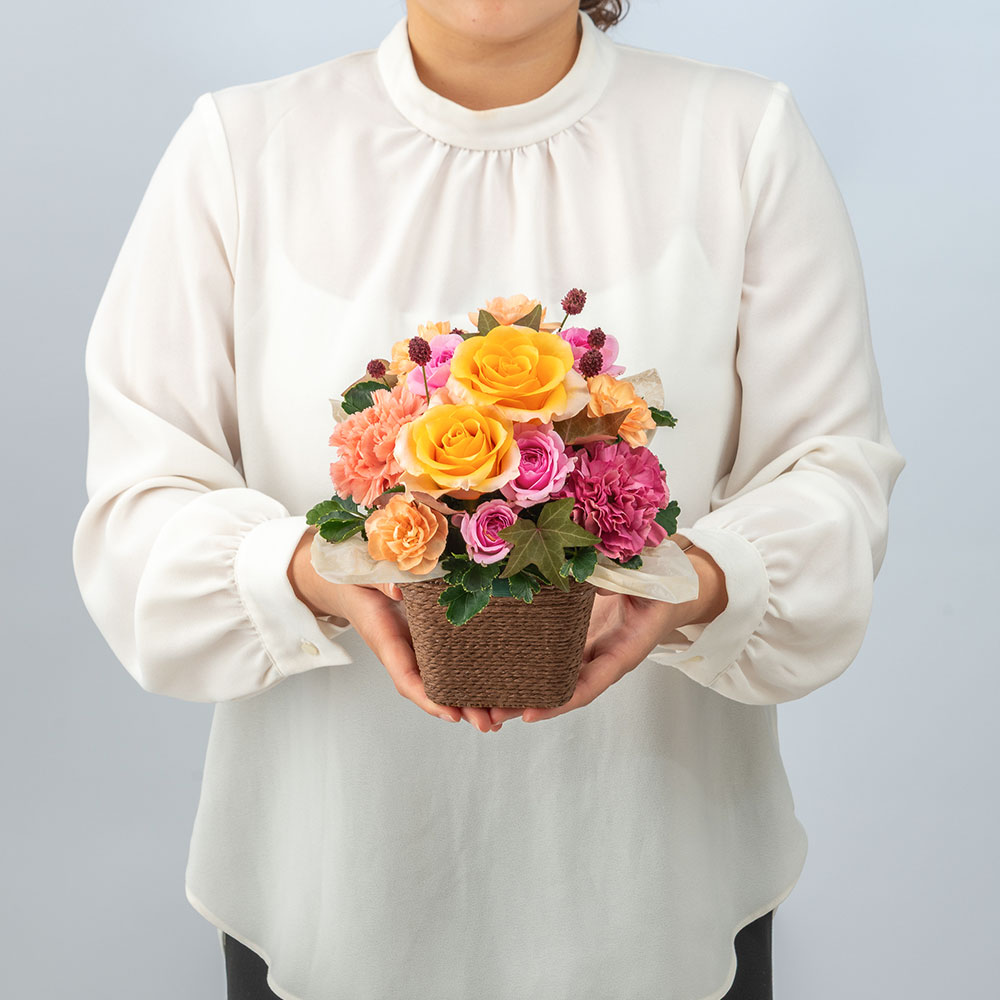 【最短翌日届け】9月旬の花 バラ アレンジメント「シャルール」