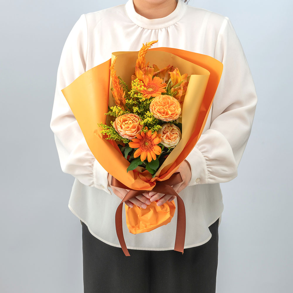 【最短翌日届け】9月旬の花 バラ 花束「ムスカ」