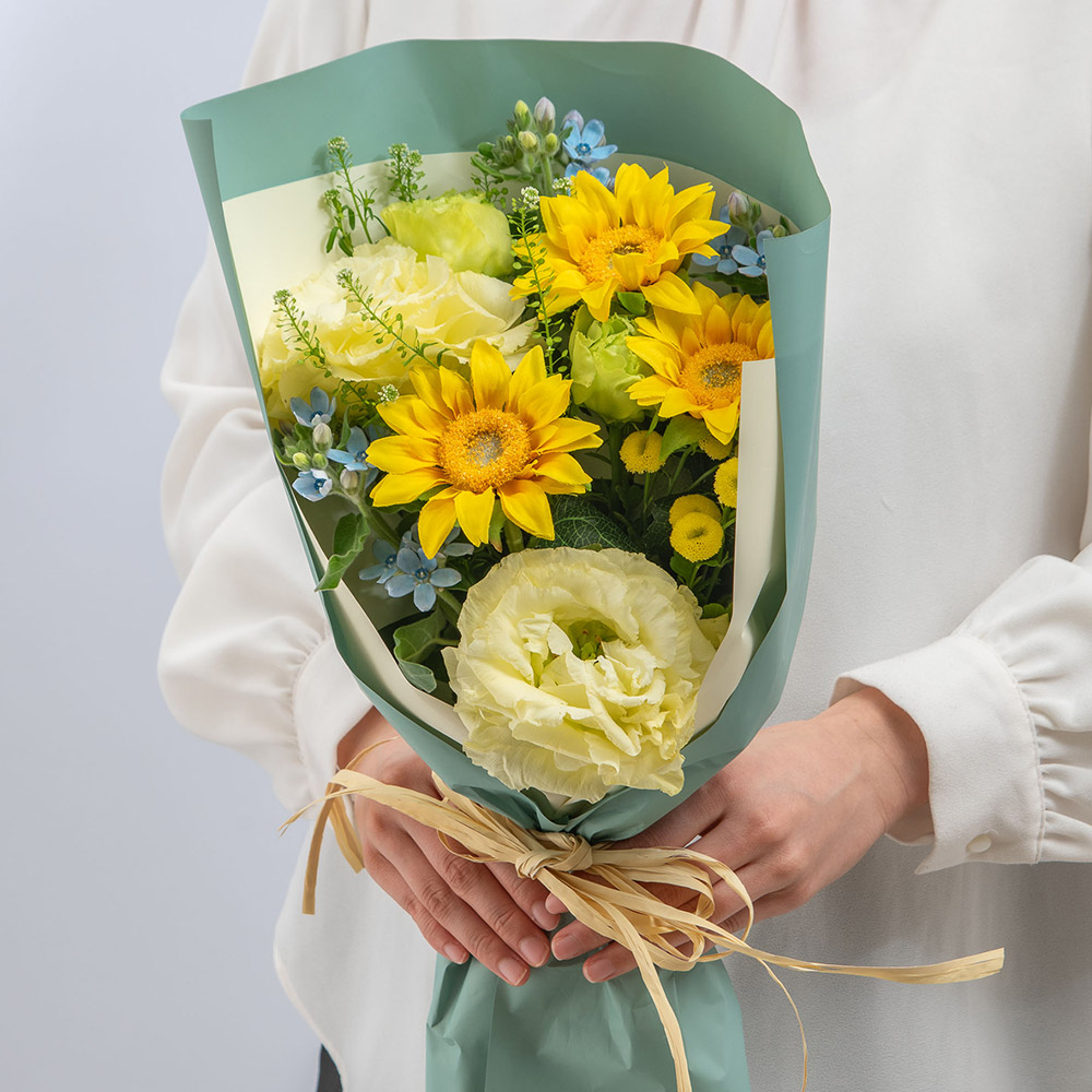 6月旬の花ヒマワリ 花束「アドラビーレ」
