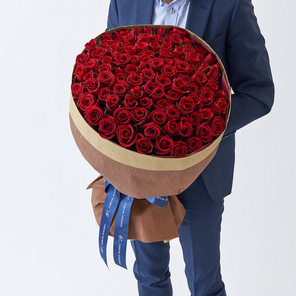 99本の赤バラの花束「アニバーサリーローズ」