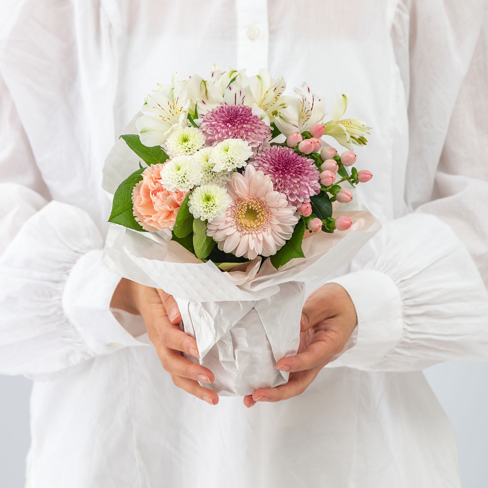 【ペットのお供え用】そのまま飾れるブーケ「お花に想いを託して」