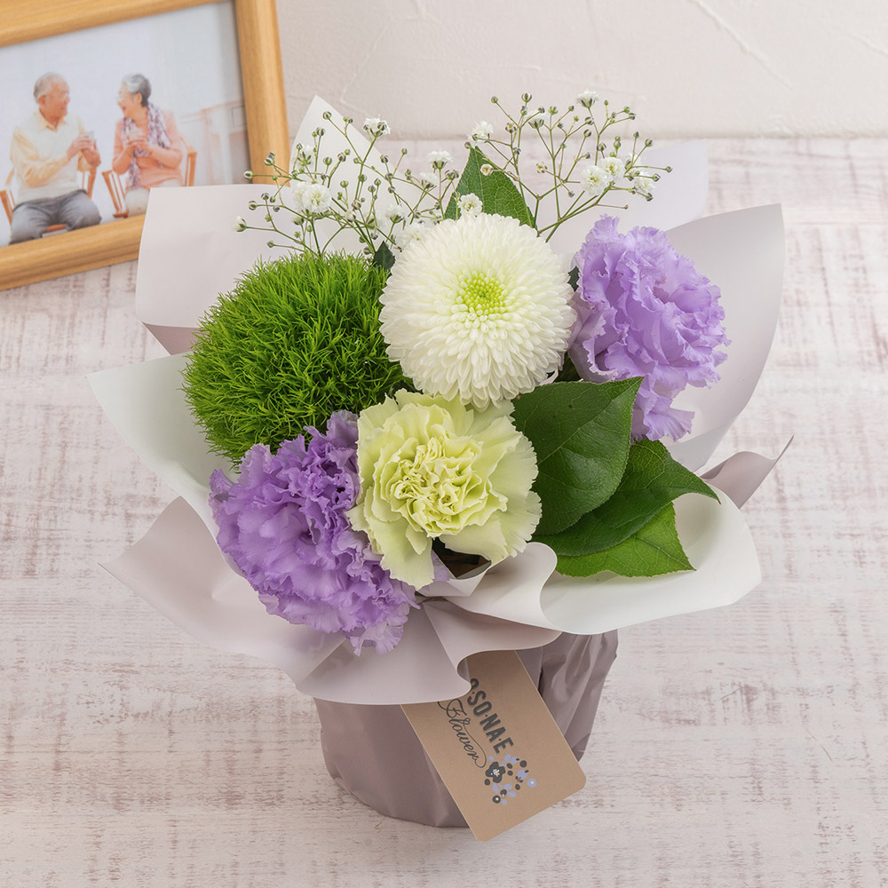 【お供え用】 O・SO・NA・E flower「8月のそのまま飾れるブーケ」