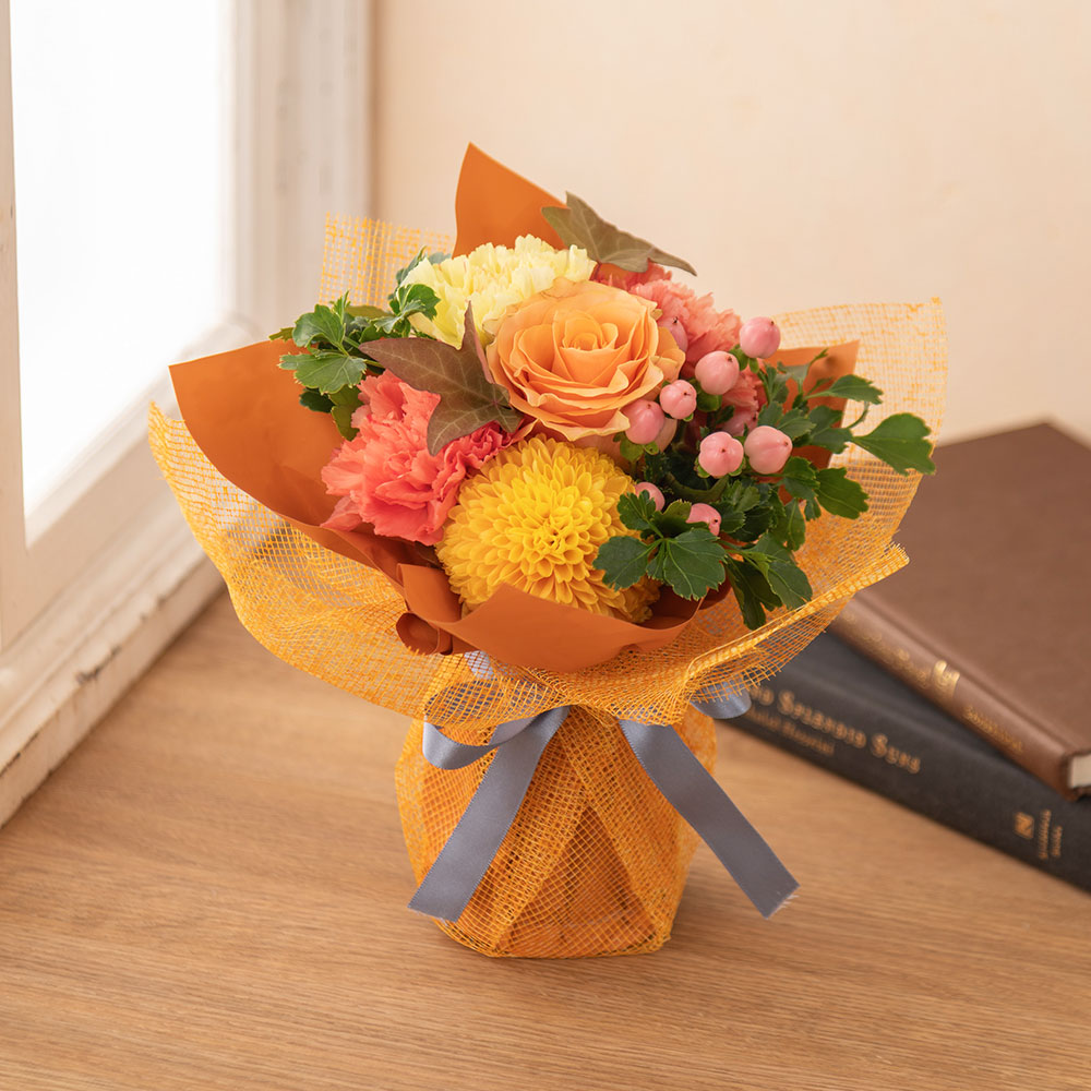 9月旬の花 バラ そのまま飾れるブーケ「ミーチェ」