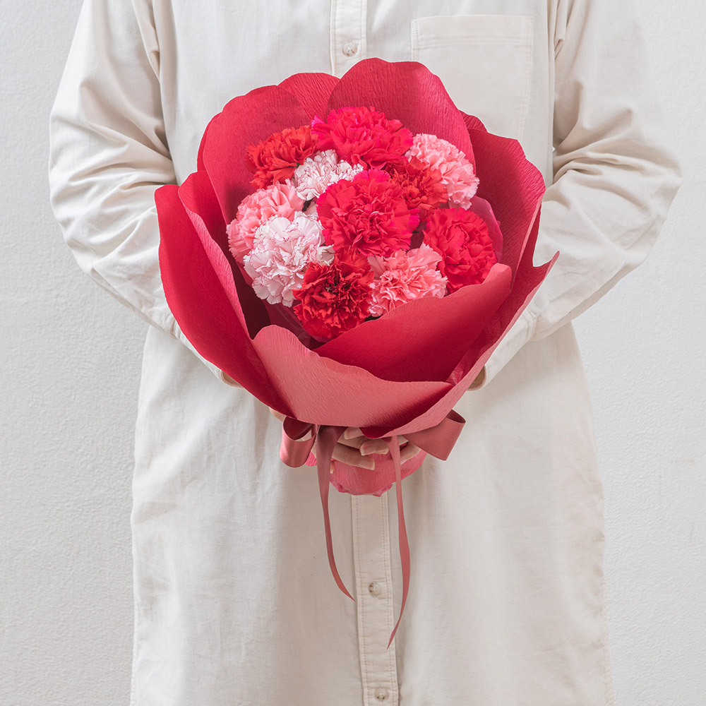 母の日 花の形をした花束「ペタロ・カーネーション メルシー」