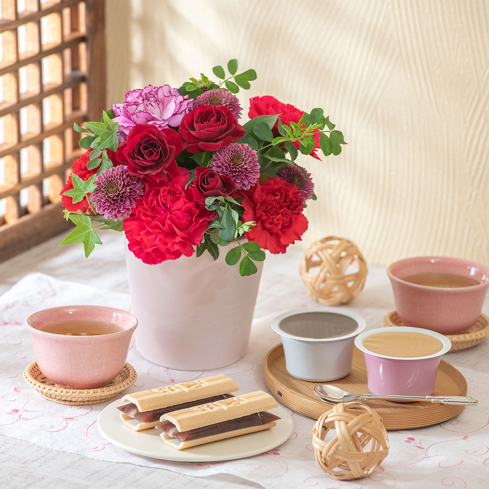 母の日 たねや「涼菓詰合せ」とアレンジメントのセット