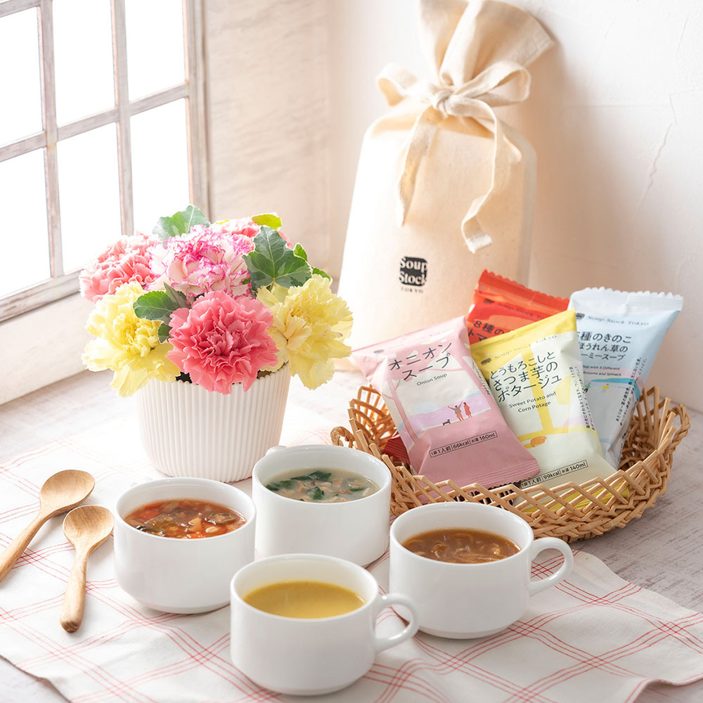【母の日まだ間に合う！】Soup Stock Tokyo「フリーズドライスープ4種類」とアレンジメントのセット