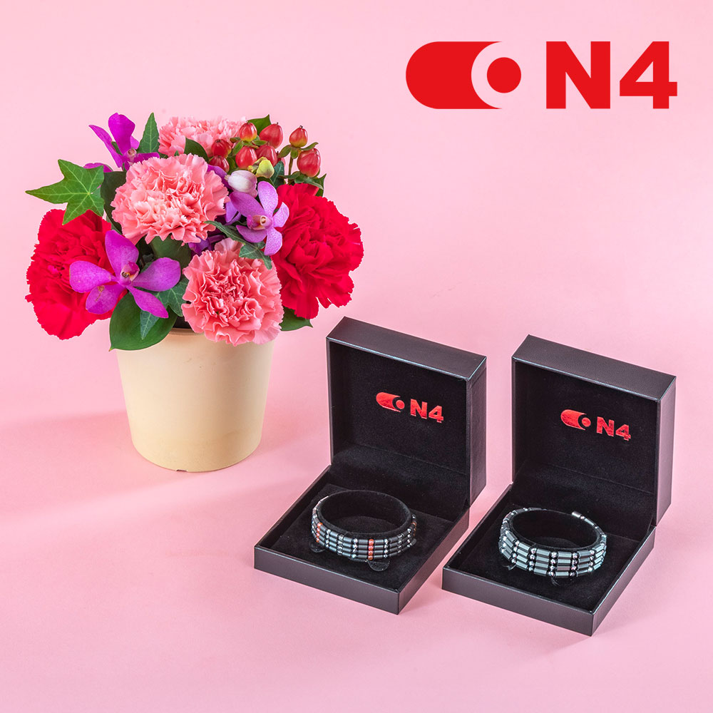 母の日 父母セット 磁気ネックレスとアレンジメントのセット