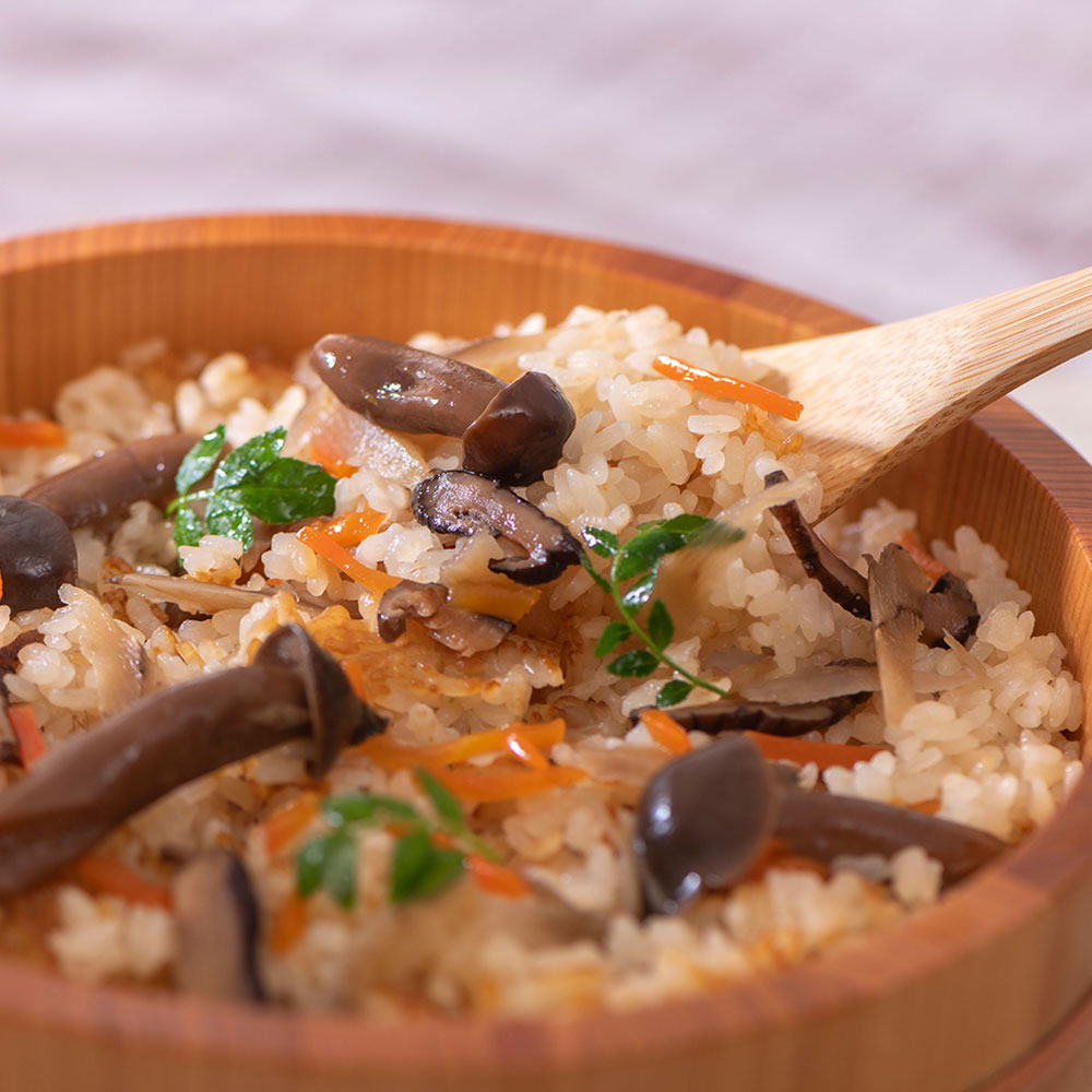 母の日 八代目儀兵衛「十二単お供詰合せ「三条」」とそのまま飾れるブーケのセット