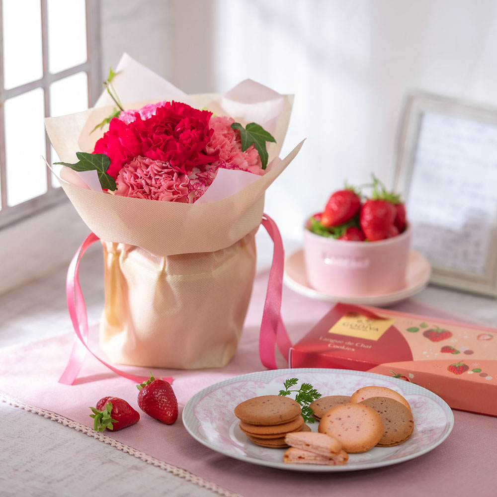 母の日 ゴディバ「あまおう苺クッキー アソートメント」とそのまま飾れるブーケのセット