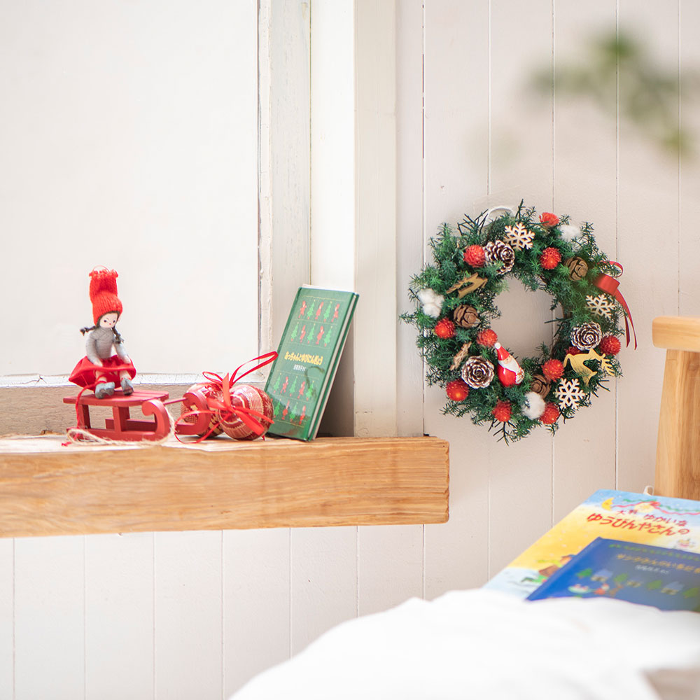 【クリスマスまだ間に合う！】 ドライフラワーリース「サンタ・ドロップ」