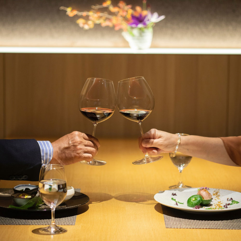 【クリスマスまだ間に合う！】 ソウ・エクスペリエンス「レストランギフト（BROWN）」体験ギフトとプリザーブドフラワーのセット