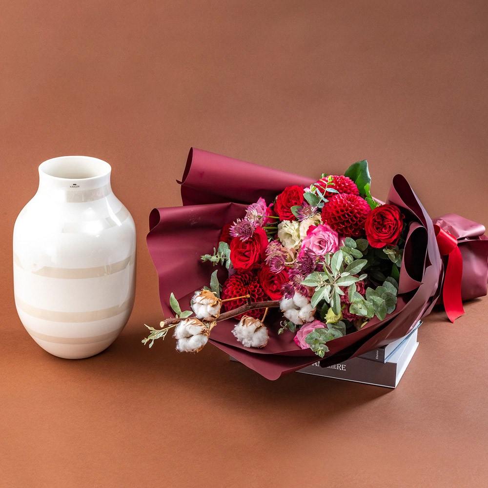 クリスマス KAHLER 「OMAGGIO （オマジオ）」と花束のセット