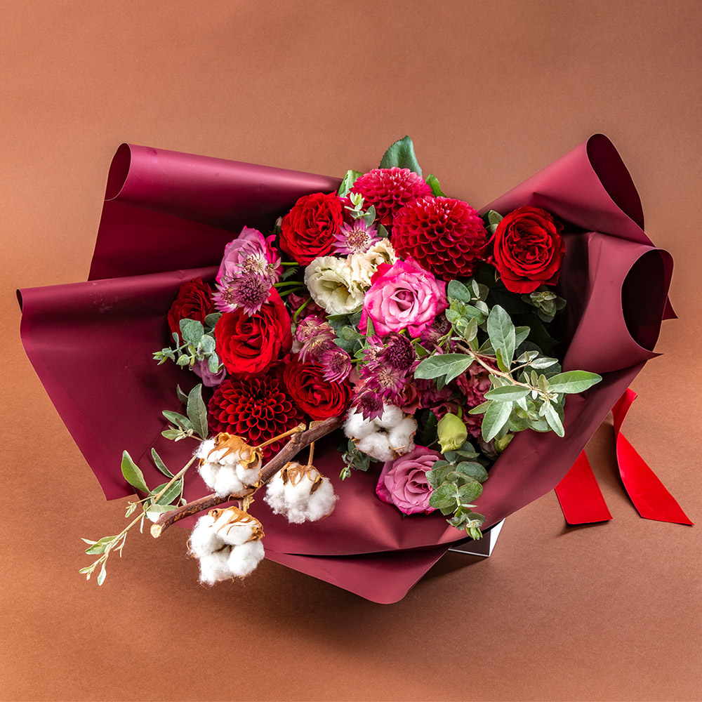 クリスマス KAHLER 「OMAGGIO （オマジオ）」と花束のセット