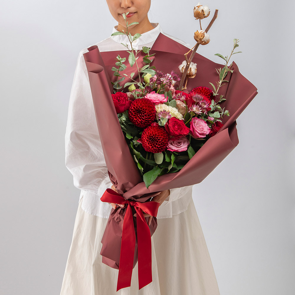 クリスマス KAHLER 「OMAGGIO （オマジオ）」と花束のセット