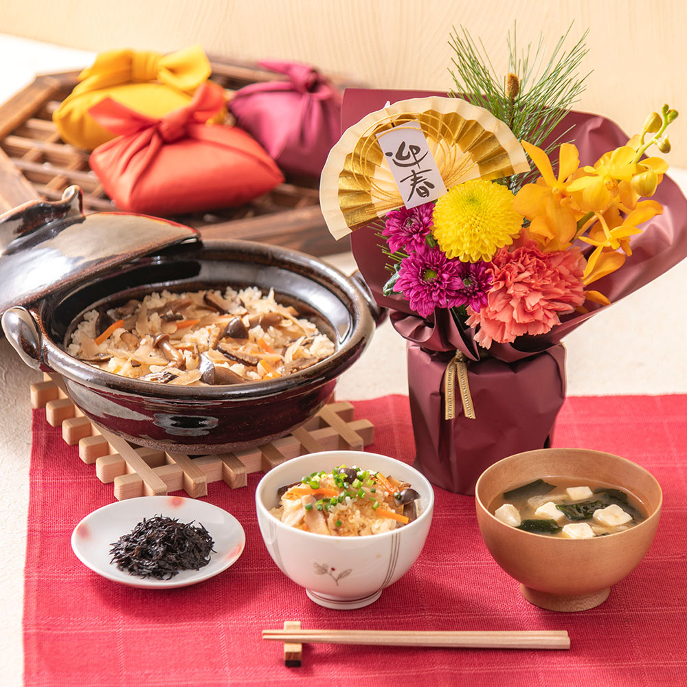 【12月30日お届け！】お正月 八代目儀兵衛「十二単お供詰合せ『三条』」とそのまま飾れるブーケのセット