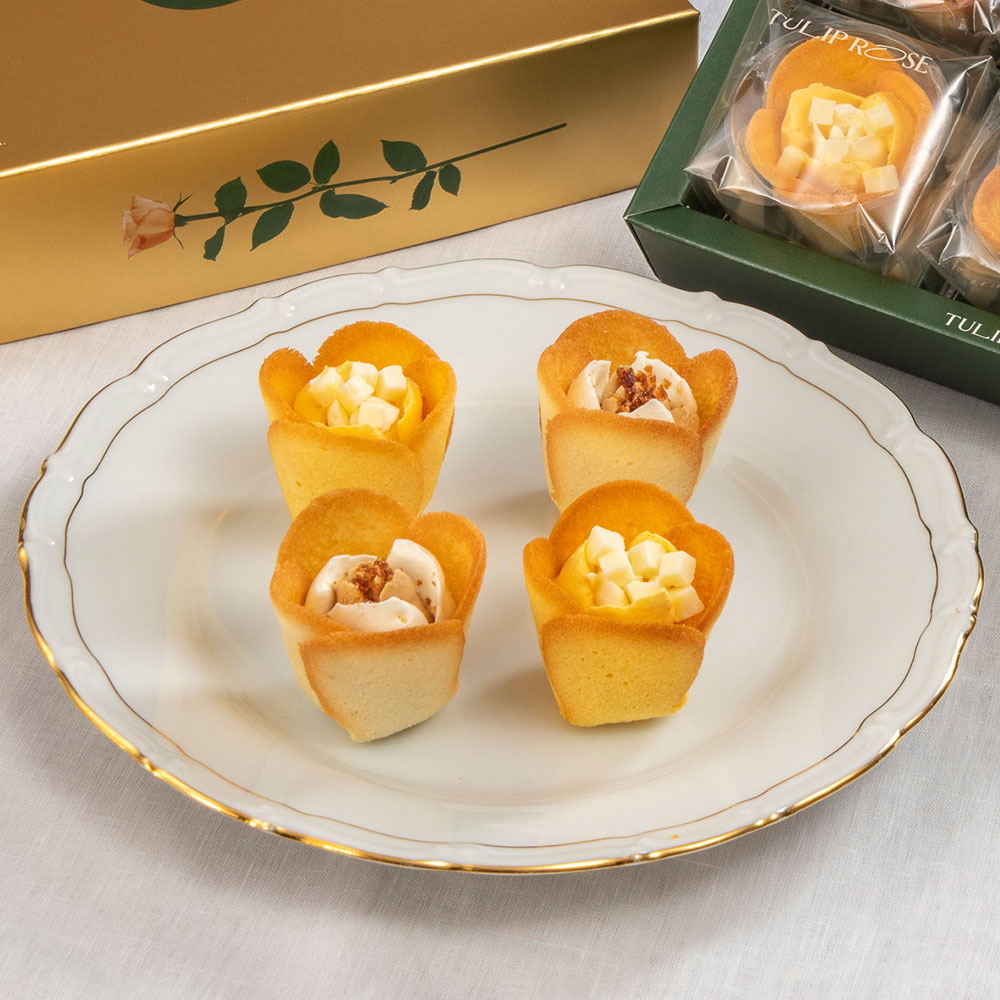 クリスマス TOKYO TULIP ROSE「チューリップローズ6個入り」と花束のセット