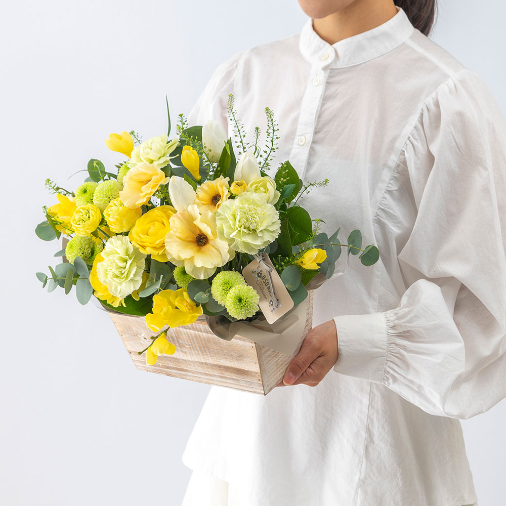 【お供え用】 O・SO・NA・E flower 「1月のウッドボックスアレンジメント」