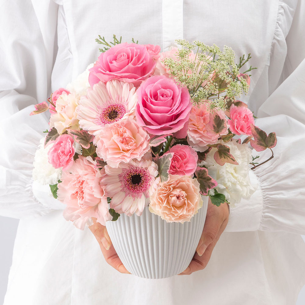 【最短翌日届け】春の旬の花 バラ アレンジメント「ルミエール」