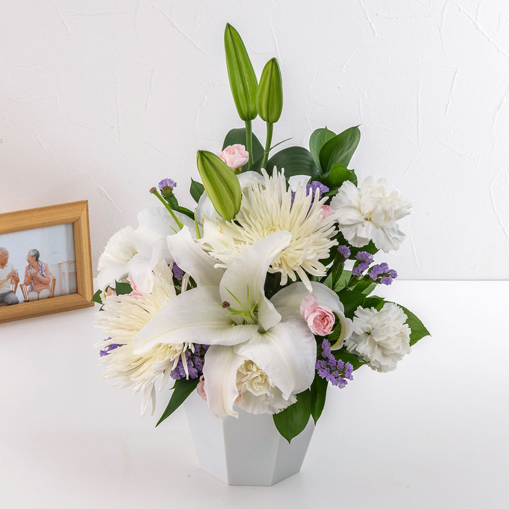 【お供え用】 アレンジメント「凛花（りんか）」