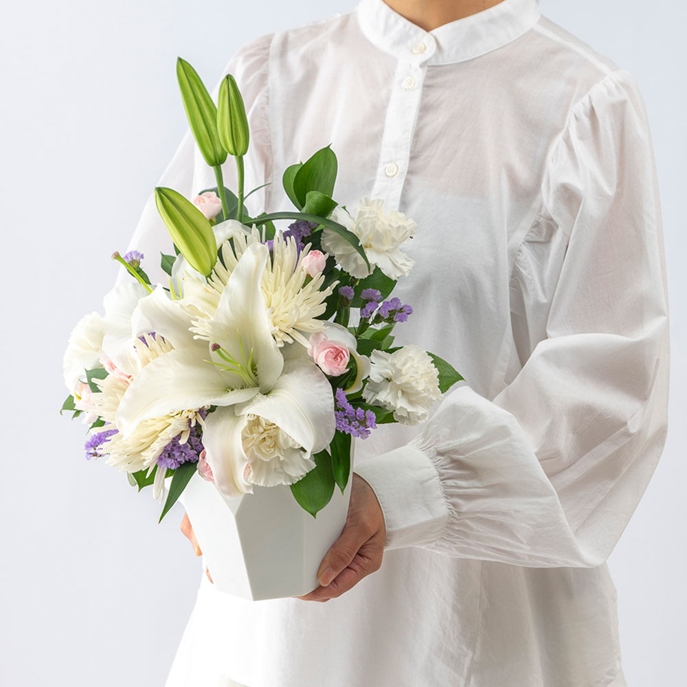 【お供え用】 アレンジメント「凛花（りんか）」