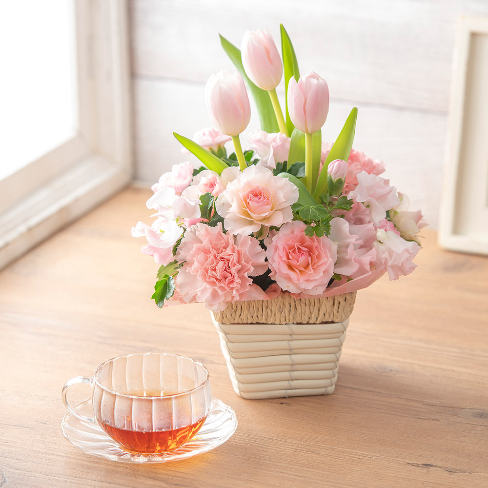 2月旬の花 チューリップ アレンジメント「ロゼシュークル」