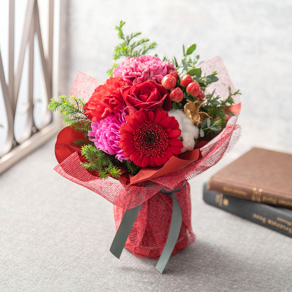 12月旬の花 バラ そのまま飾れるブーケ「カーマイン」