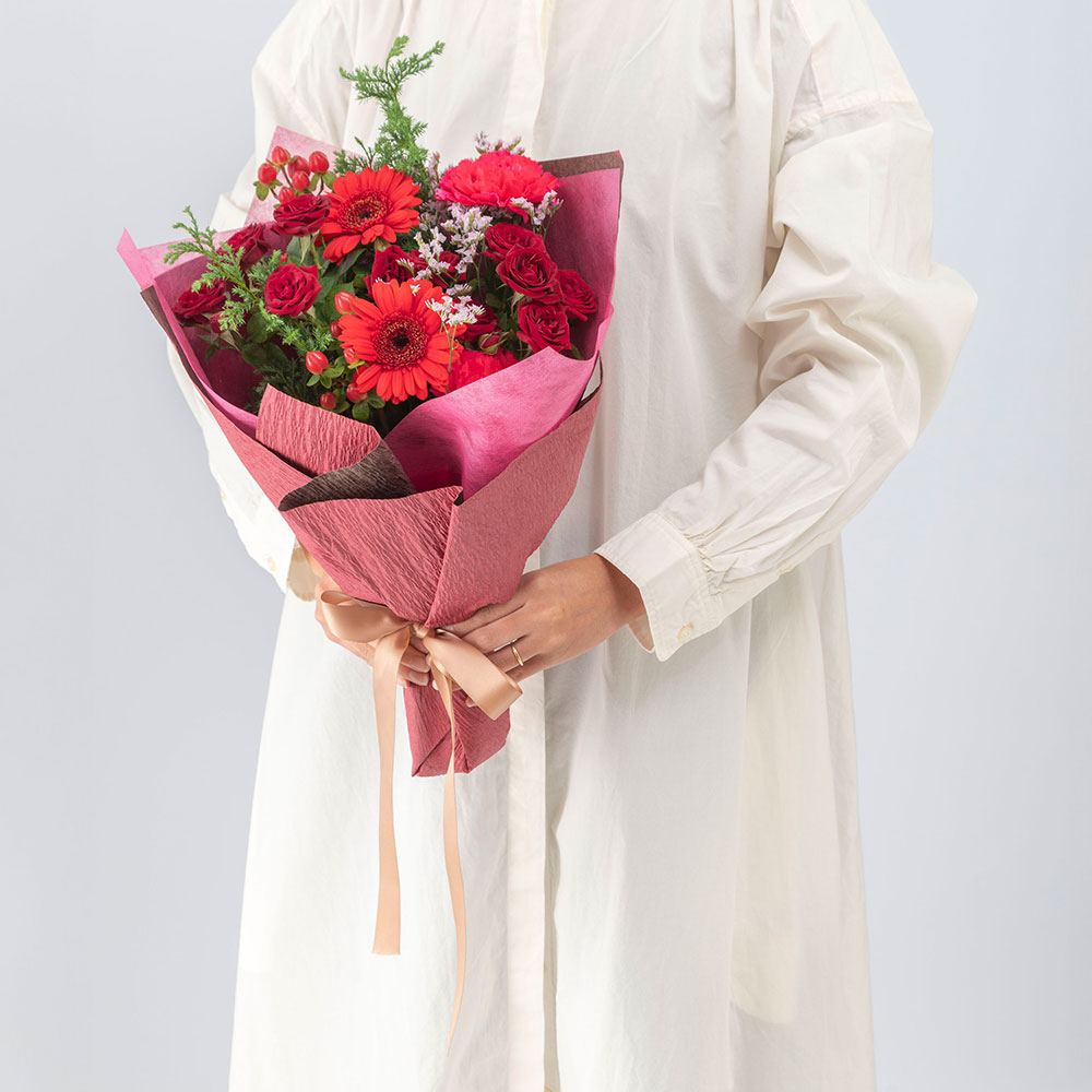 【最短翌日届け】12月旬の花 バラ 花束「ラネージュ」