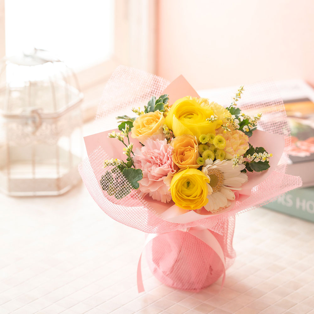 3月旬の花 ラナンキュラス そのまま飾れるブーケ「エアル」