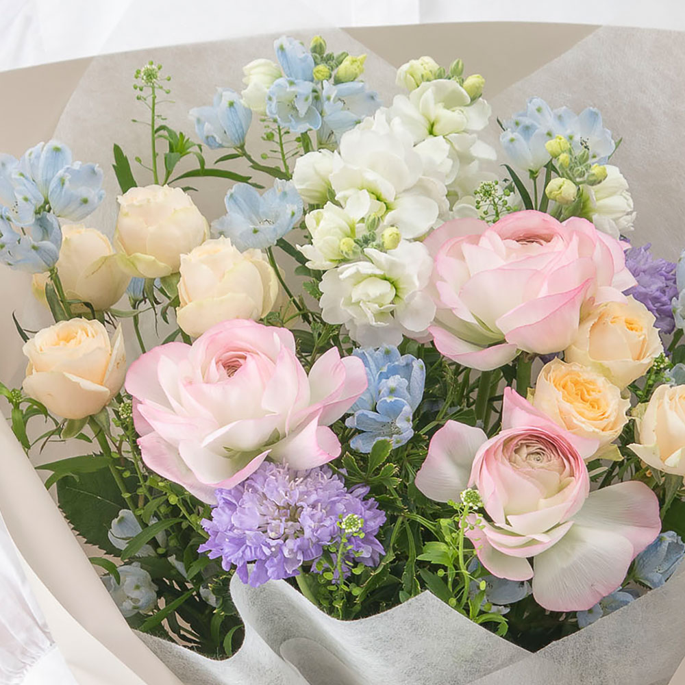 3月旬の花 ラナンキュラス 花束「ラヴィサン」