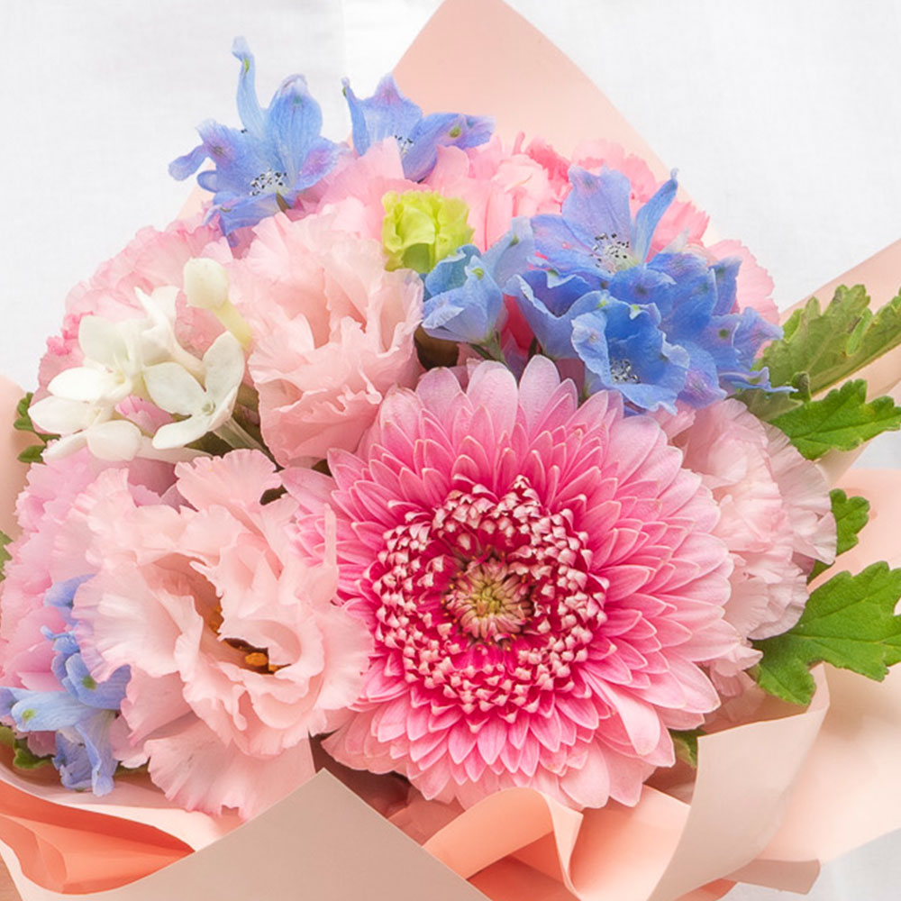 6月旬の花 デルフィニウム そのまま飾れるブーケ「ソレイユ」