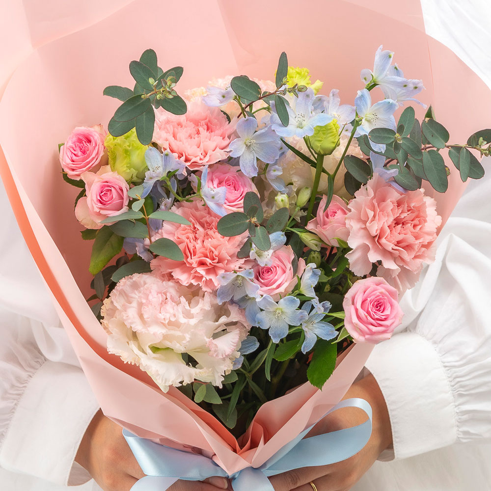 6月旬の花 デルフィニウム 花束「アドラビーレ」