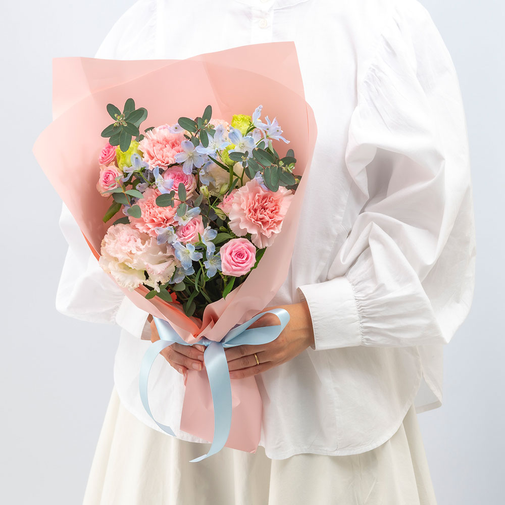 6月旬の花 デルフィニウム 花束「アドラビーレ」