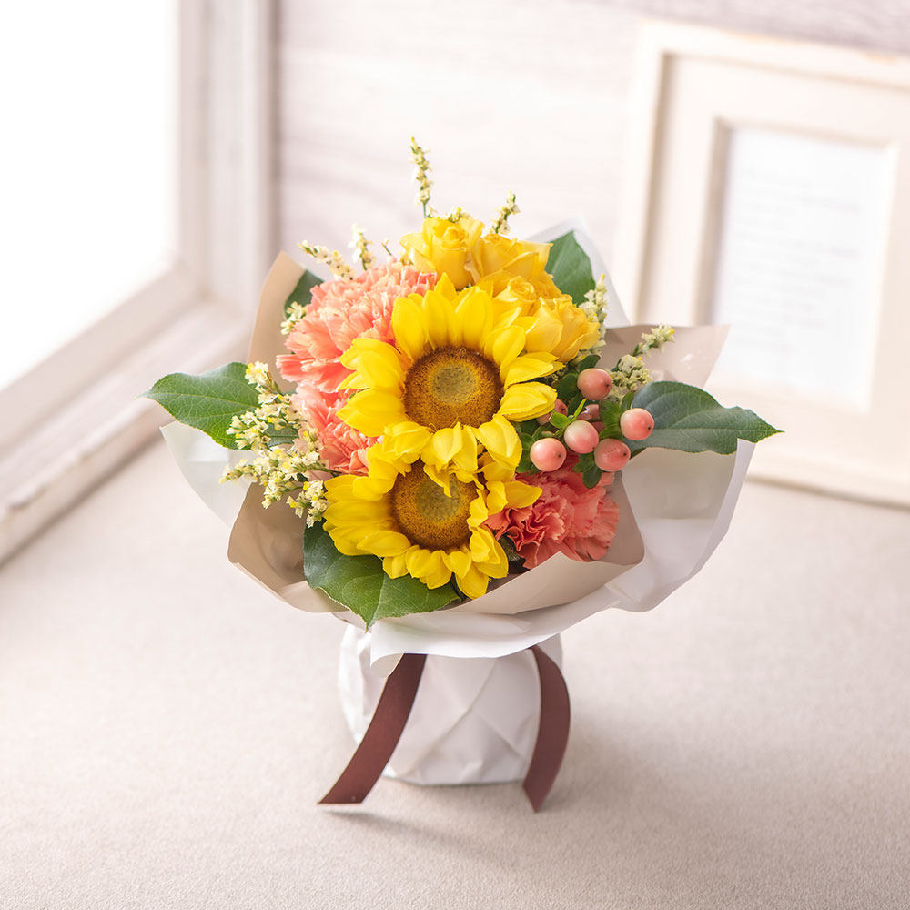 7月旬の花 ヒマワリ そのまま飾れるブーケ「マルゴー」