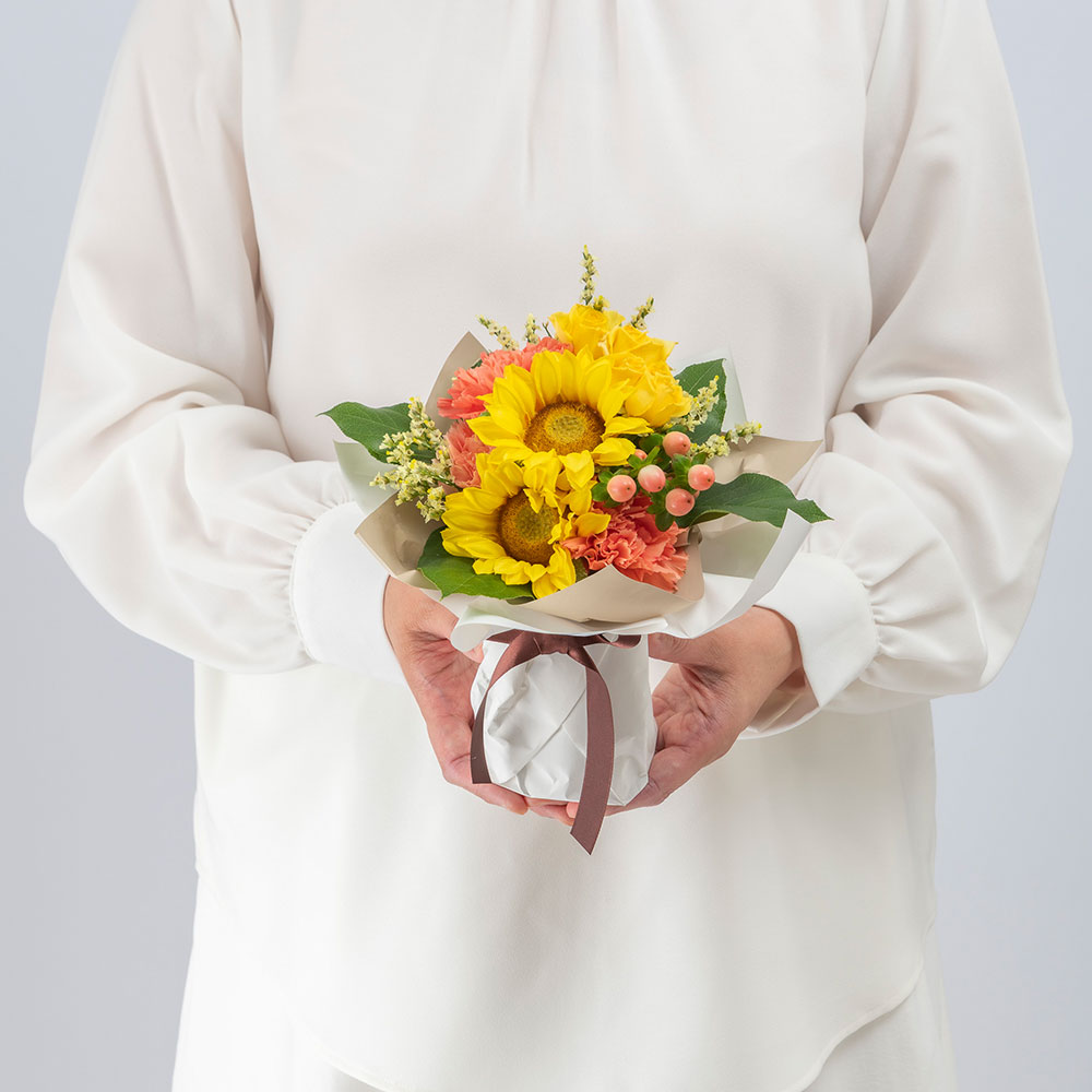 7月旬の花 ヒマワリ そのまま飾れるブーケ「マルゴー」