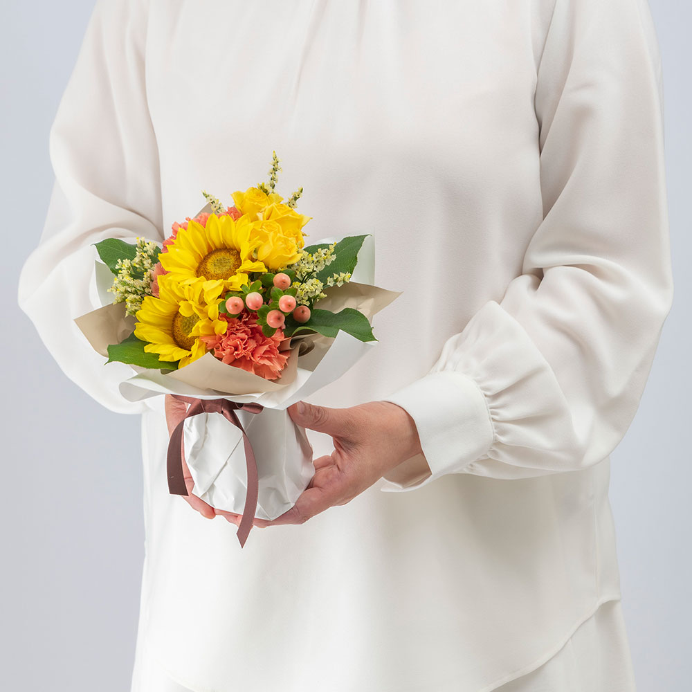 7月旬の花 ヒマワリ そのまま飾れるブーケ「マルゴー」
