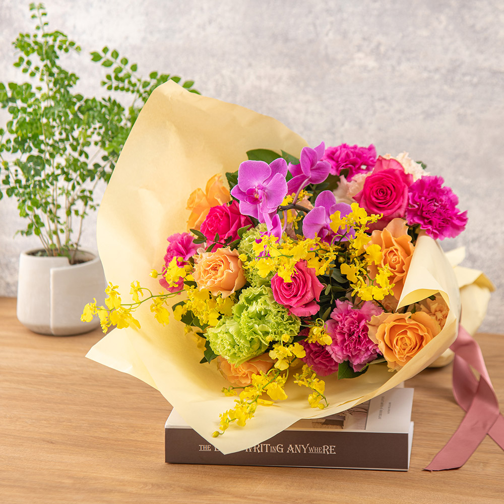 花束「セレブレートハピネス」