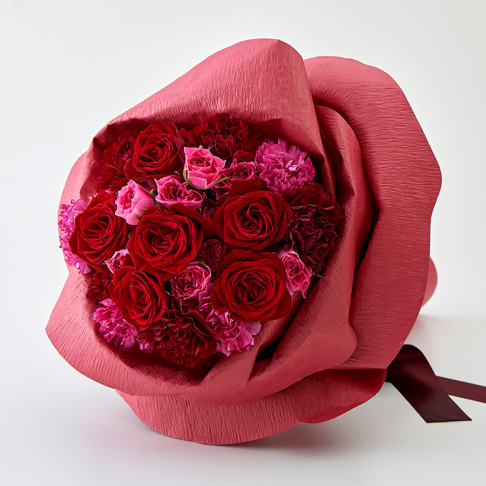 バラの形の花束ペタロ・ローザ「シャイニングレッド」