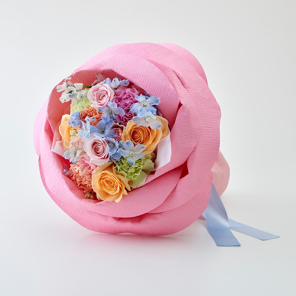 バラの形の花束ペタロ・ローザ「フェミニンミックス」
