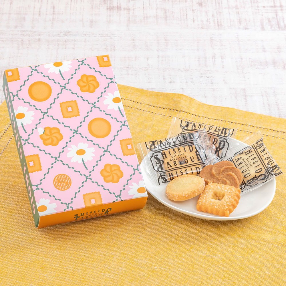 資生堂パーラー「ビスキュイトロワ」とアレンジメントのセット